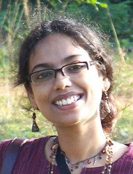 অতিথিনিবাস - মন্দাক্রান্তা সেন।