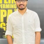 আর কখনো হয়নি দেখা,হবেও না – সাদাত হোসাইন।