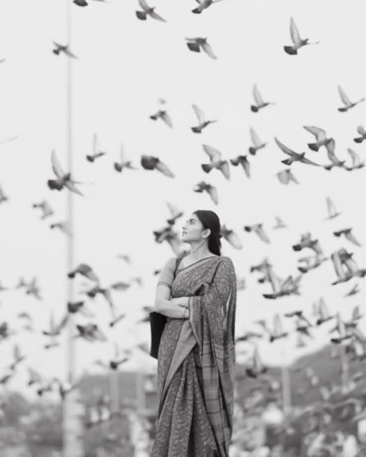 কবিতা ও স্কেচ - মহাদেব সাহা।