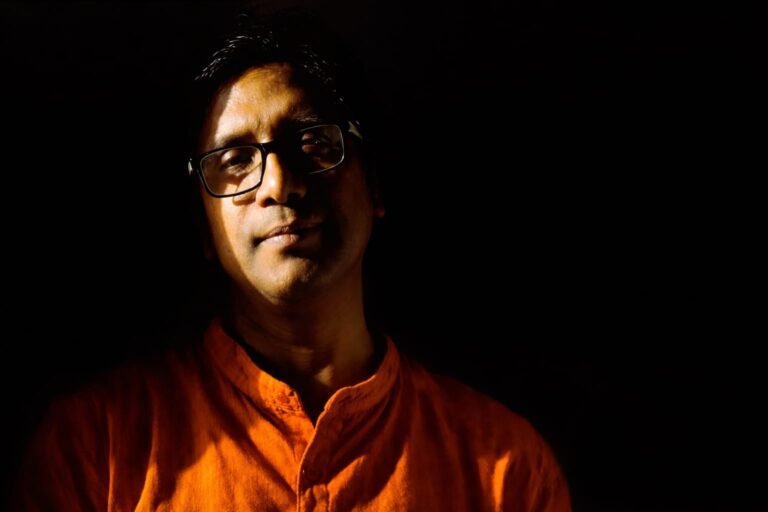 সাইকেলের পিছুটান - রবিশঙ্কর মৈত্র।